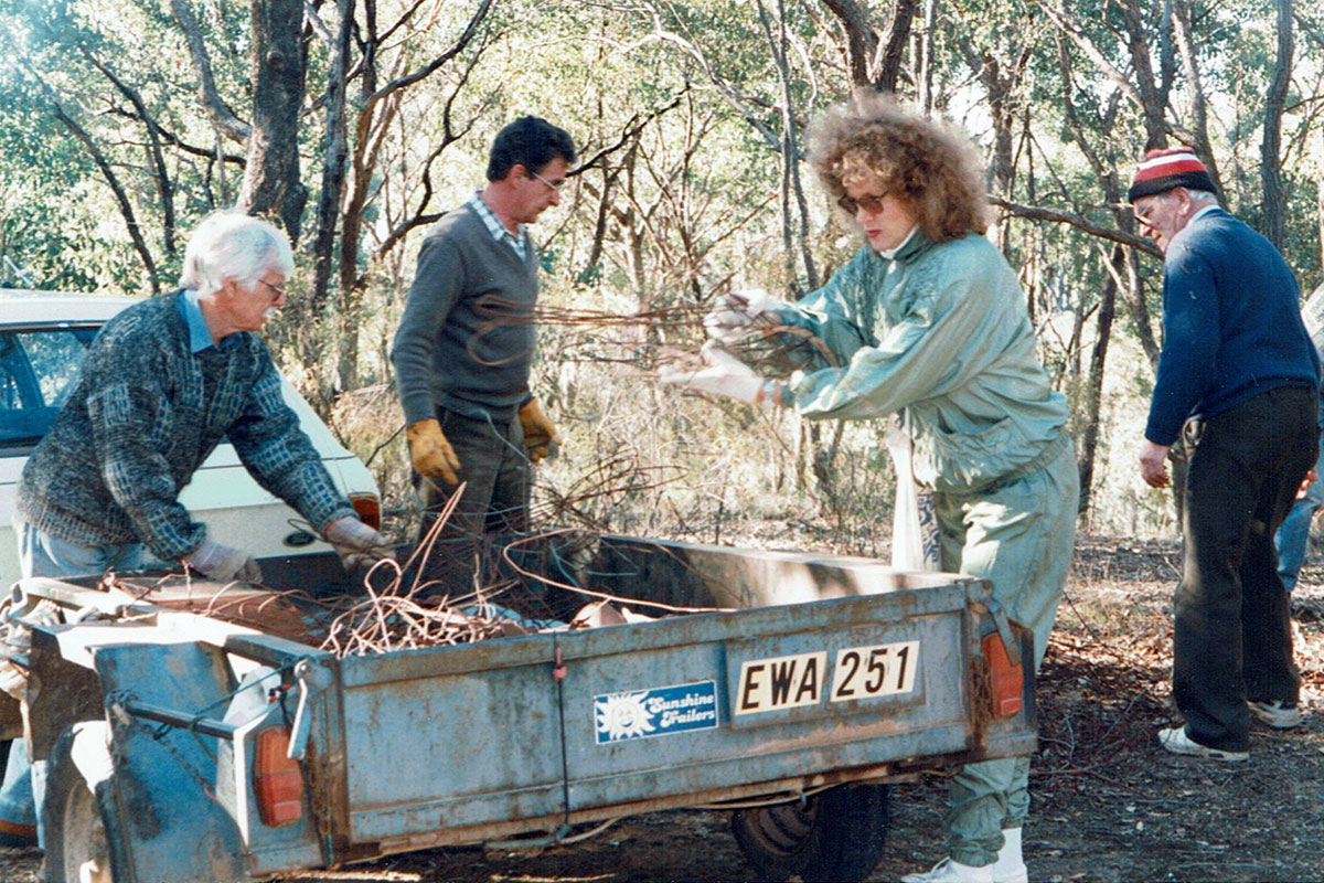 People at the first Barkers Creek Landcare working bee in 1996.